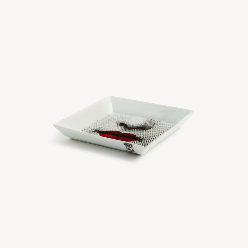 Square plate 20x20 Tema e Variazioni n.397 red/black/white